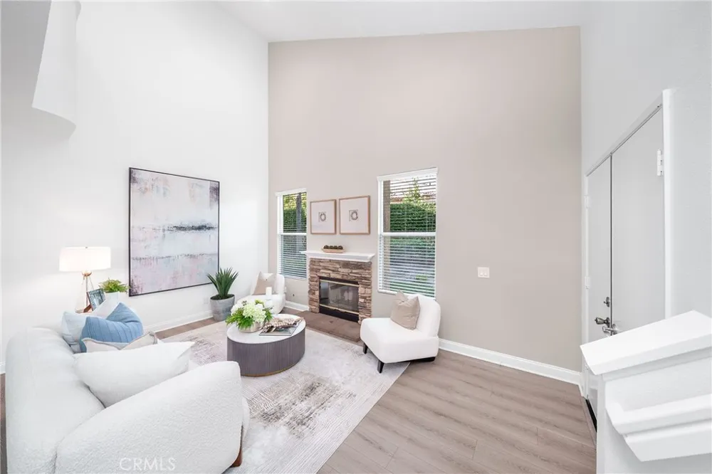 19431 Rue De Valore #38B Lake Forest, CA 92610