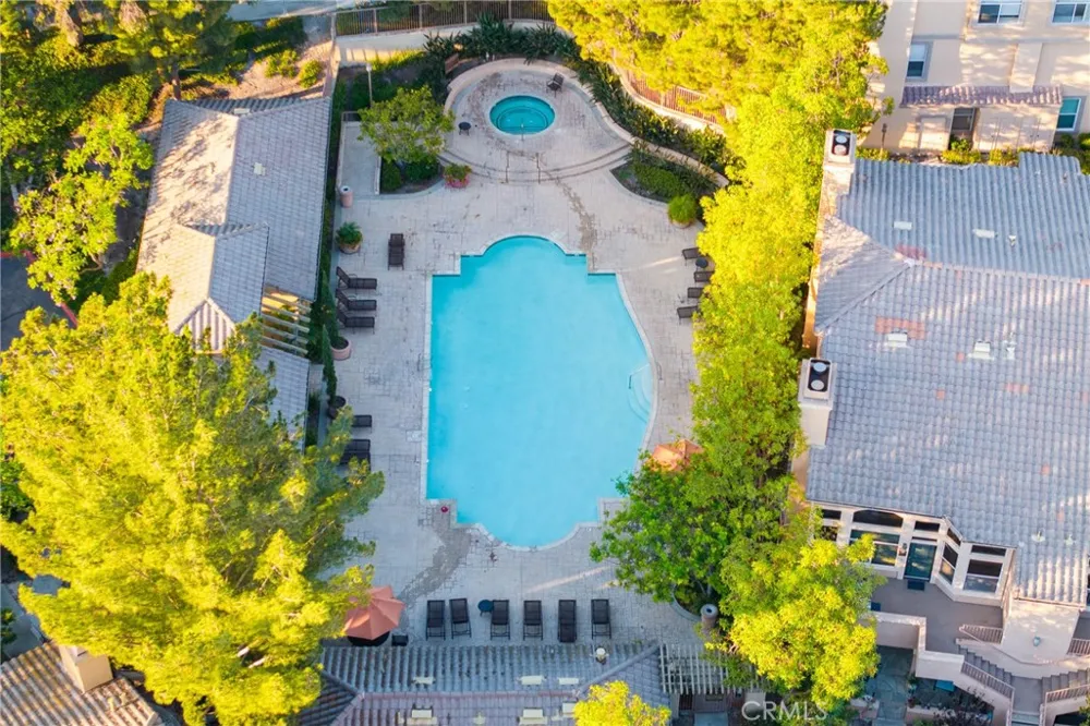 19431 Rue De Valore #38B Lake Forest, CA 92610