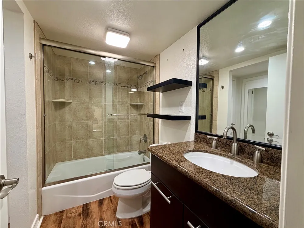 65 Largo Laguna Niguel, CA 92677
