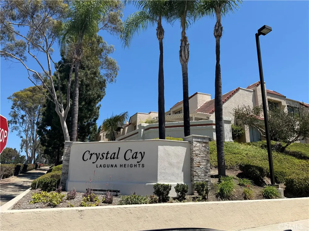 65 Largo Laguna Niguel, CA 92677