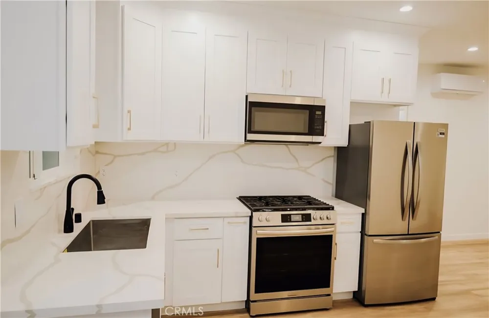 233 E 25th St Long Beach, CA 90806