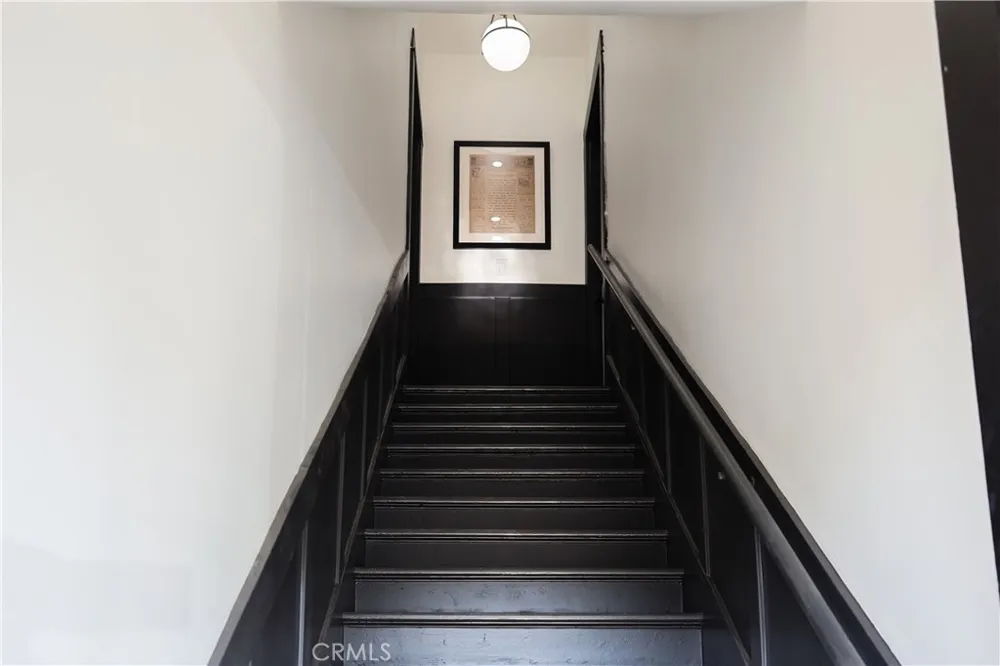 1033 Gladys Ave Long Beach, CA 90804