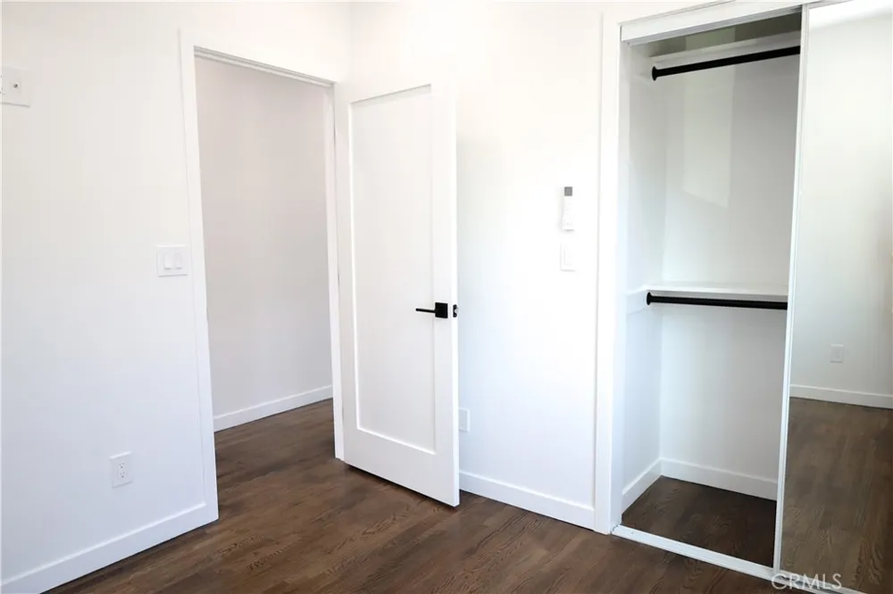 1033 Gladys Ave Long Beach, CA 90804