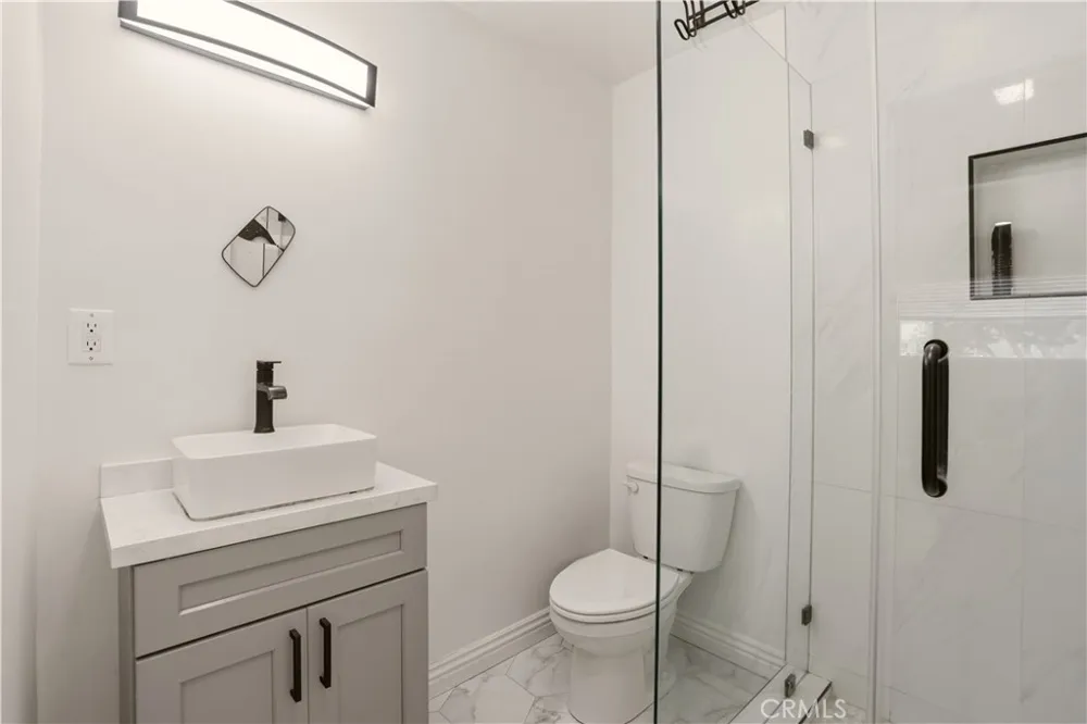 339 E 103 STREET Los Angeles, CA 90003