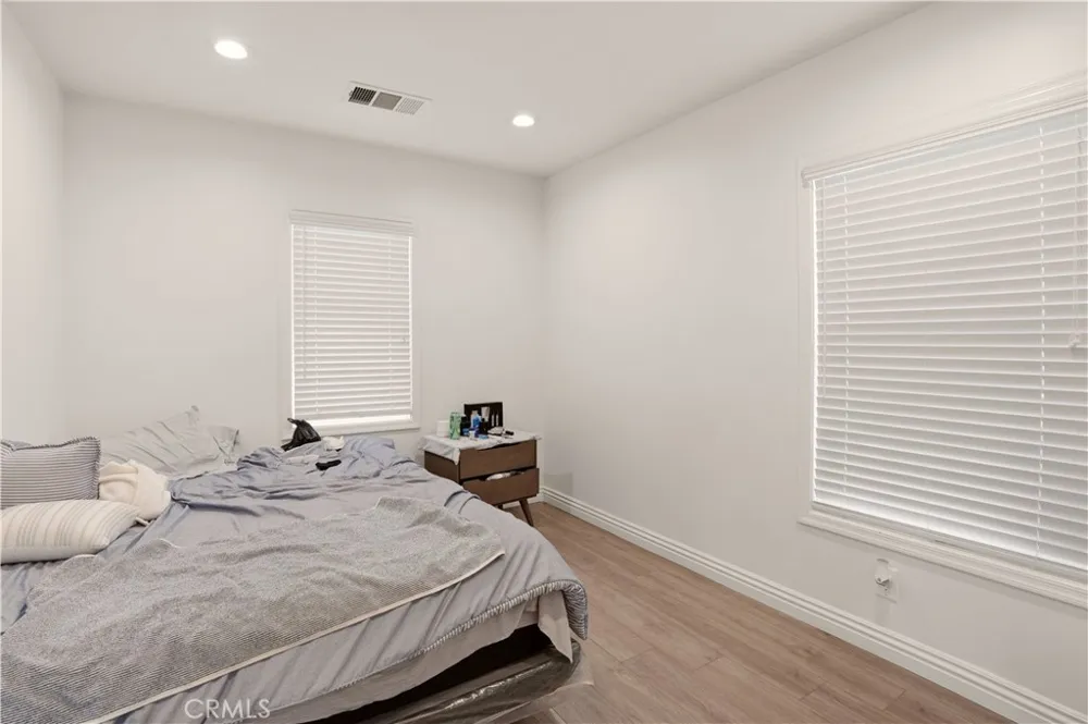 339 E 103 STREET Los Angeles, CA 90003