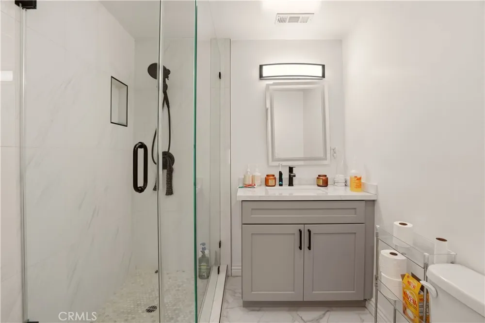 339 E 103 STREET Los Angeles, CA 90003