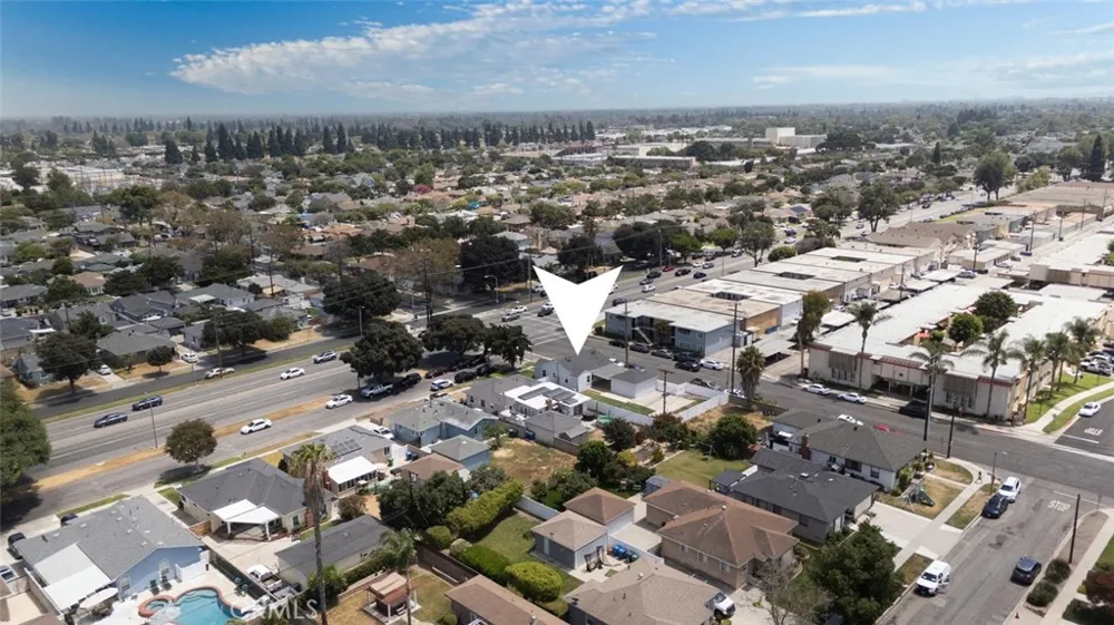 4703 N Bellflower Blvd Long Beach, CA 90808