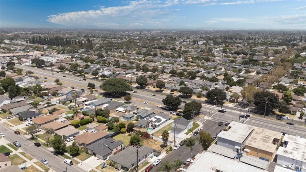 4703 N Bellflower Blvd Long Beach, CA 90808