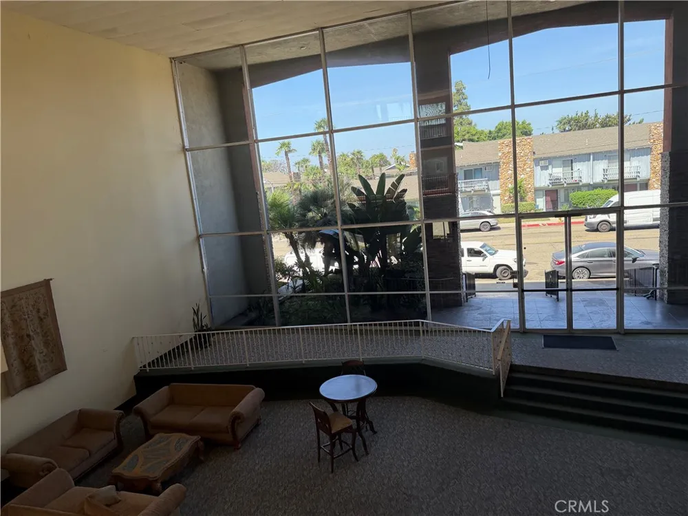 400 Acacia Fullerton, CA 92831
