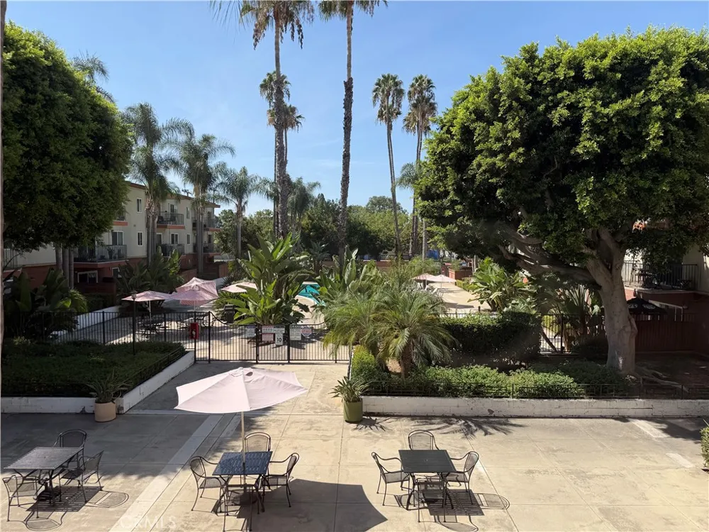 400 Acacia Fullerton, CA 92831