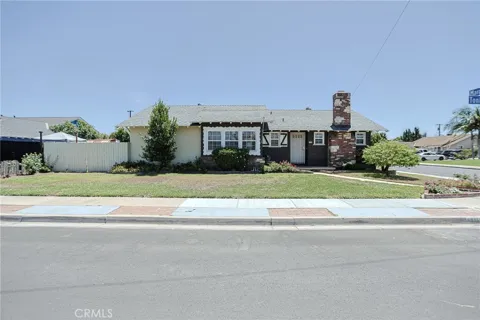 1316 W Tonia