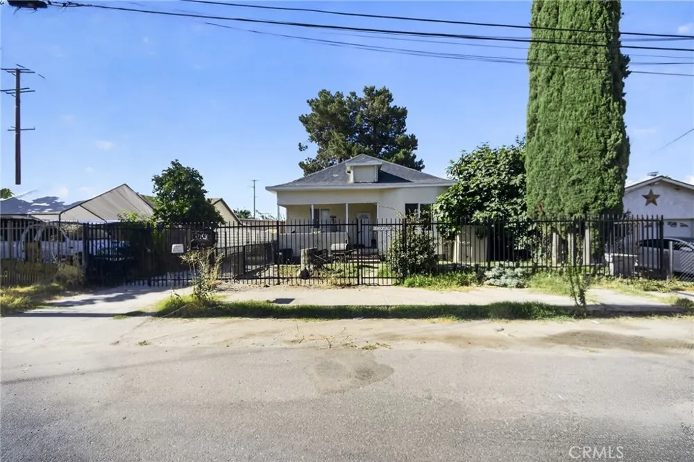 24809 E Benedict San Bernardino, CA 92408