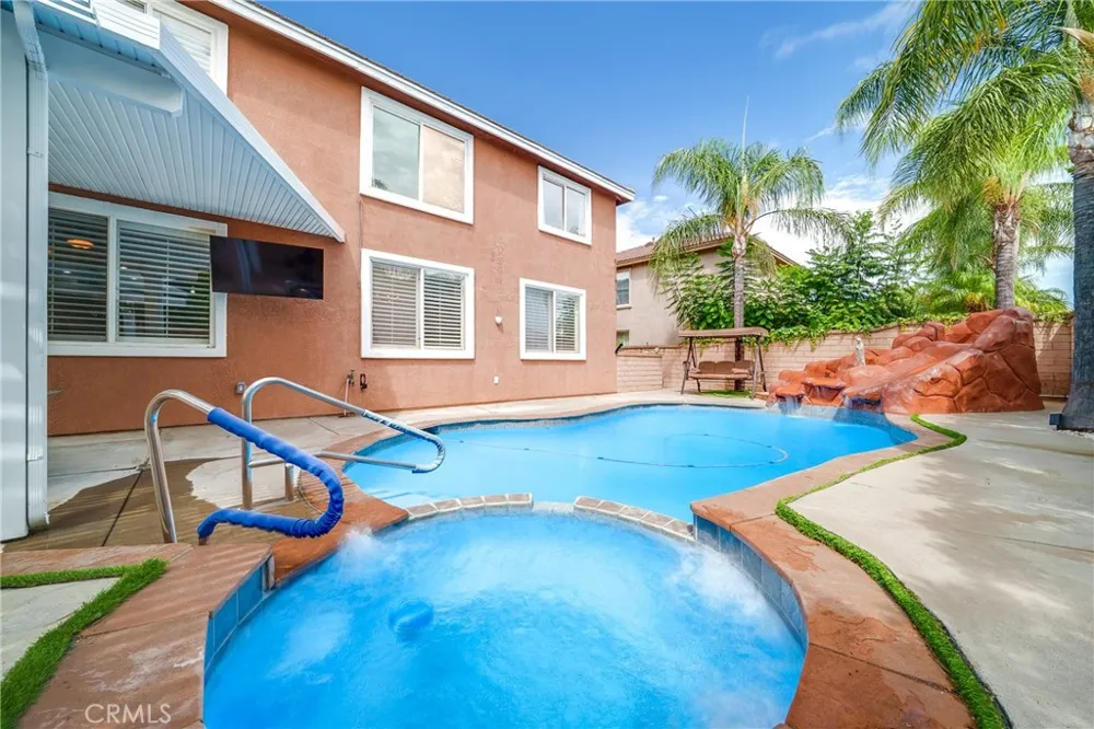 12241 Queensbury Rancho Cucamonga, CA 91739
