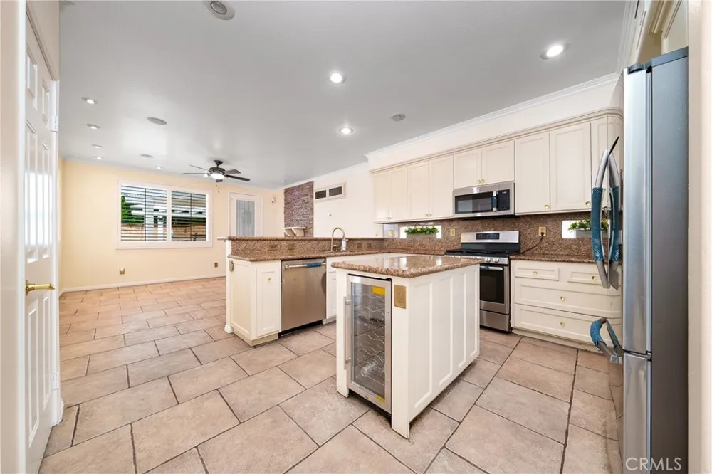 12241 Queensbury Rancho Cucamonga, CA 91739