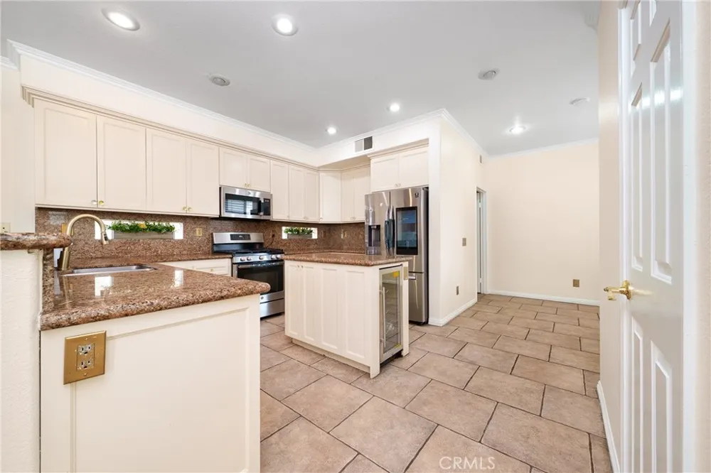 12241 Queensbury Rancho Cucamonga, CA 91739