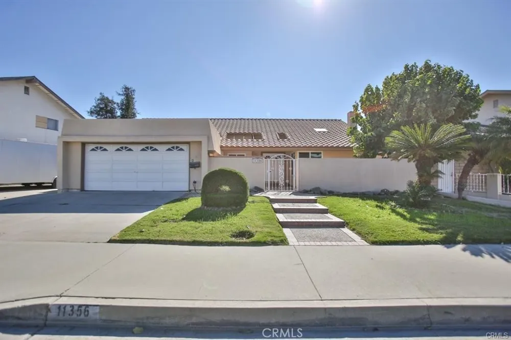 11356 Stonecress Fountain Valley, CA 92708