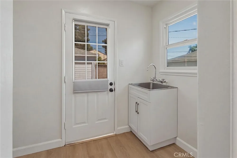 4312 Lomina Lakewood, CA 90713