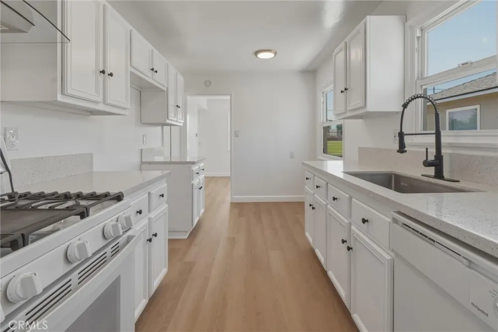 4312 Lomina Lakewood, CA 90713