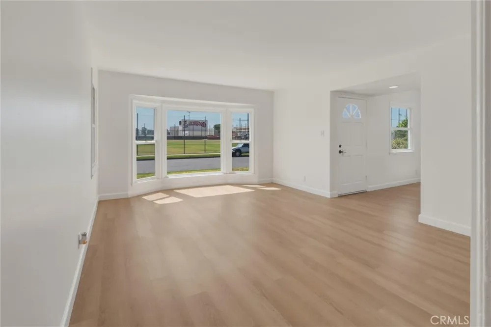 4312 Lomina Lakewood, CA 90713