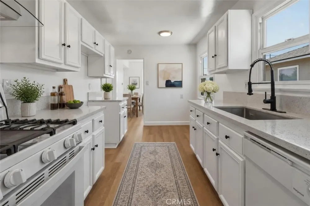 4312 Lomina Lakewood, CA 90713