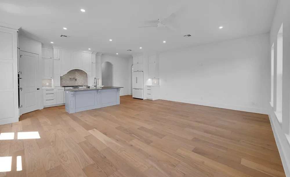 13052 Rainier Drive Woodway, TX 76712