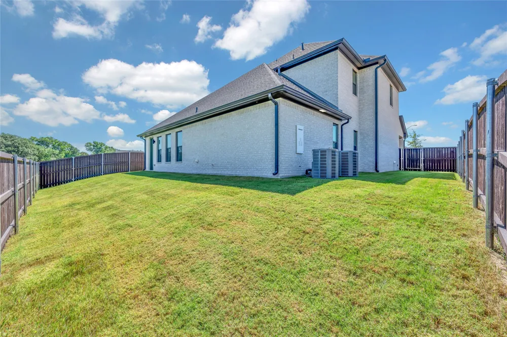 13052 Rainier Drive Woodway, TX 76712