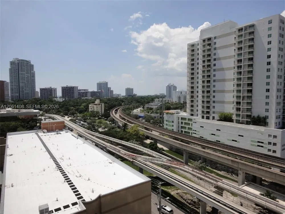 79 SW 12th St #1203-S Miami, FL 33130