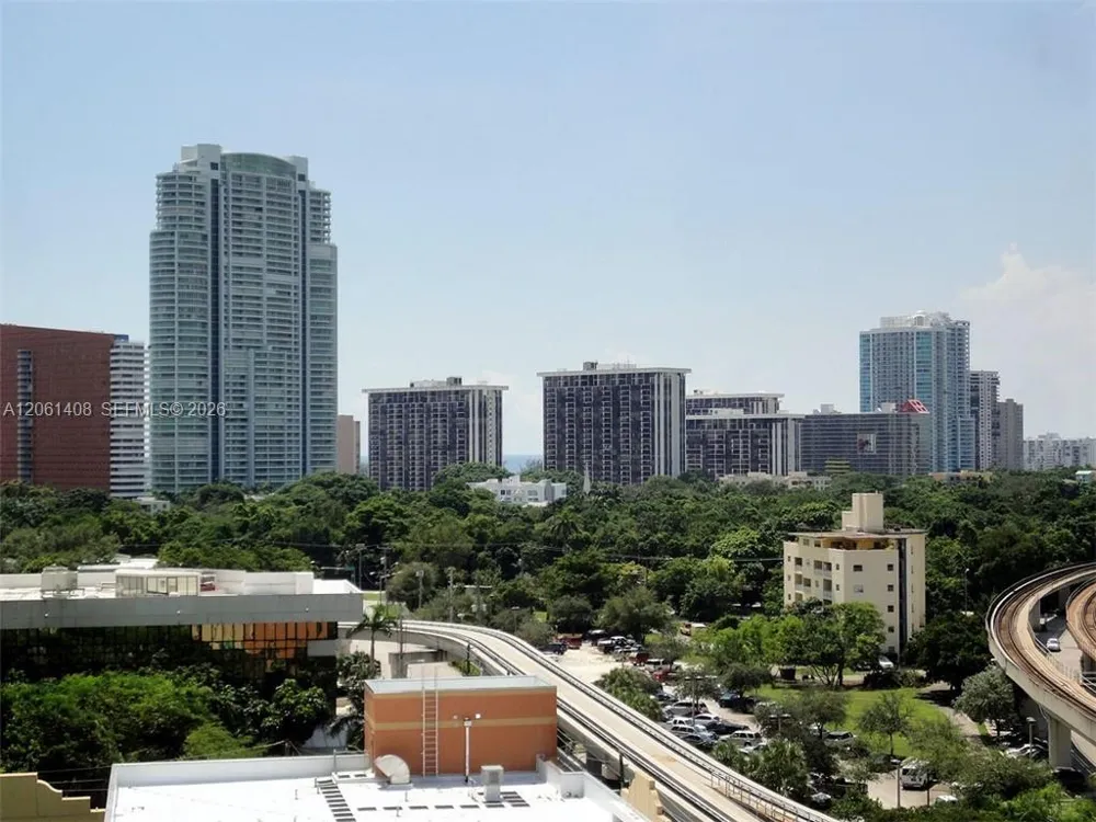 79 SW 12th St #1203-S Miami, FL 33130