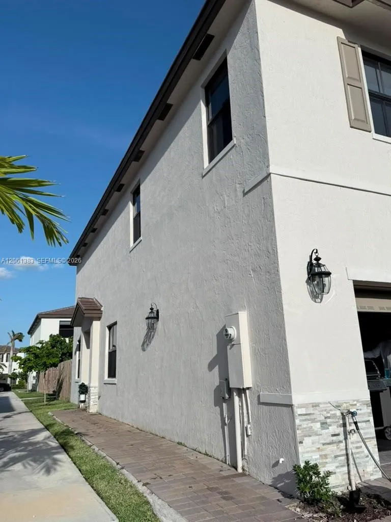23071 SW 131st Ave #23071 Miami, FL 33170