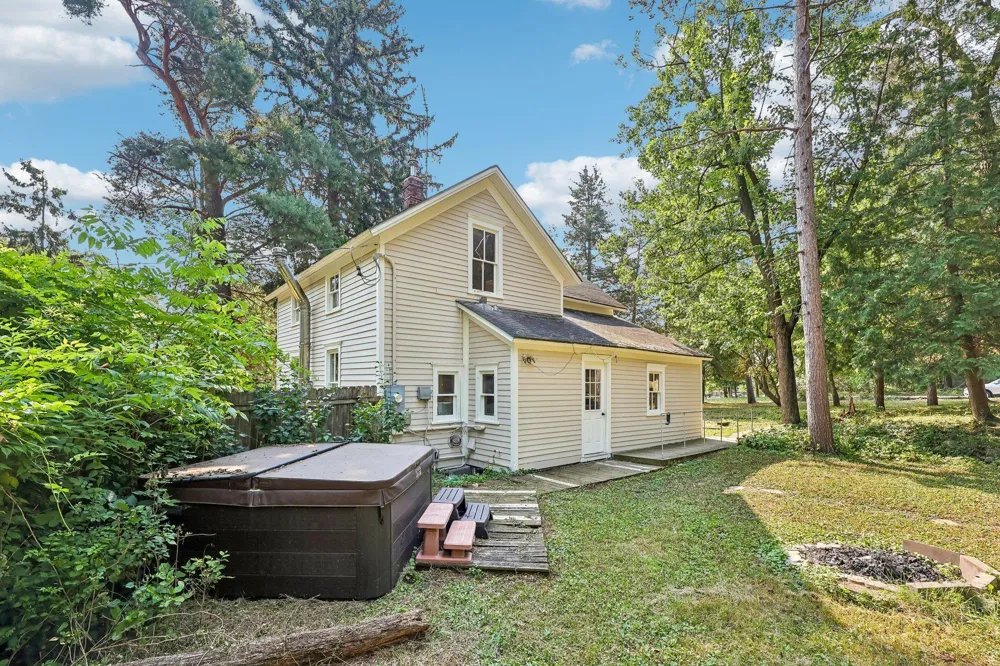 3032 Saint Croix Trail S Afton, MN 55001
