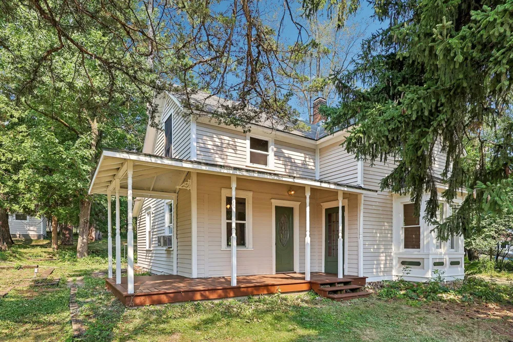 3032 Saint Croix Trail S Afton, MN 55001