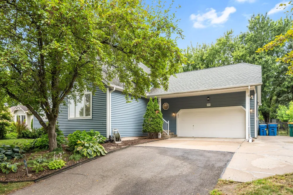 2535 Sylvan Street Little Canada, MN 55117