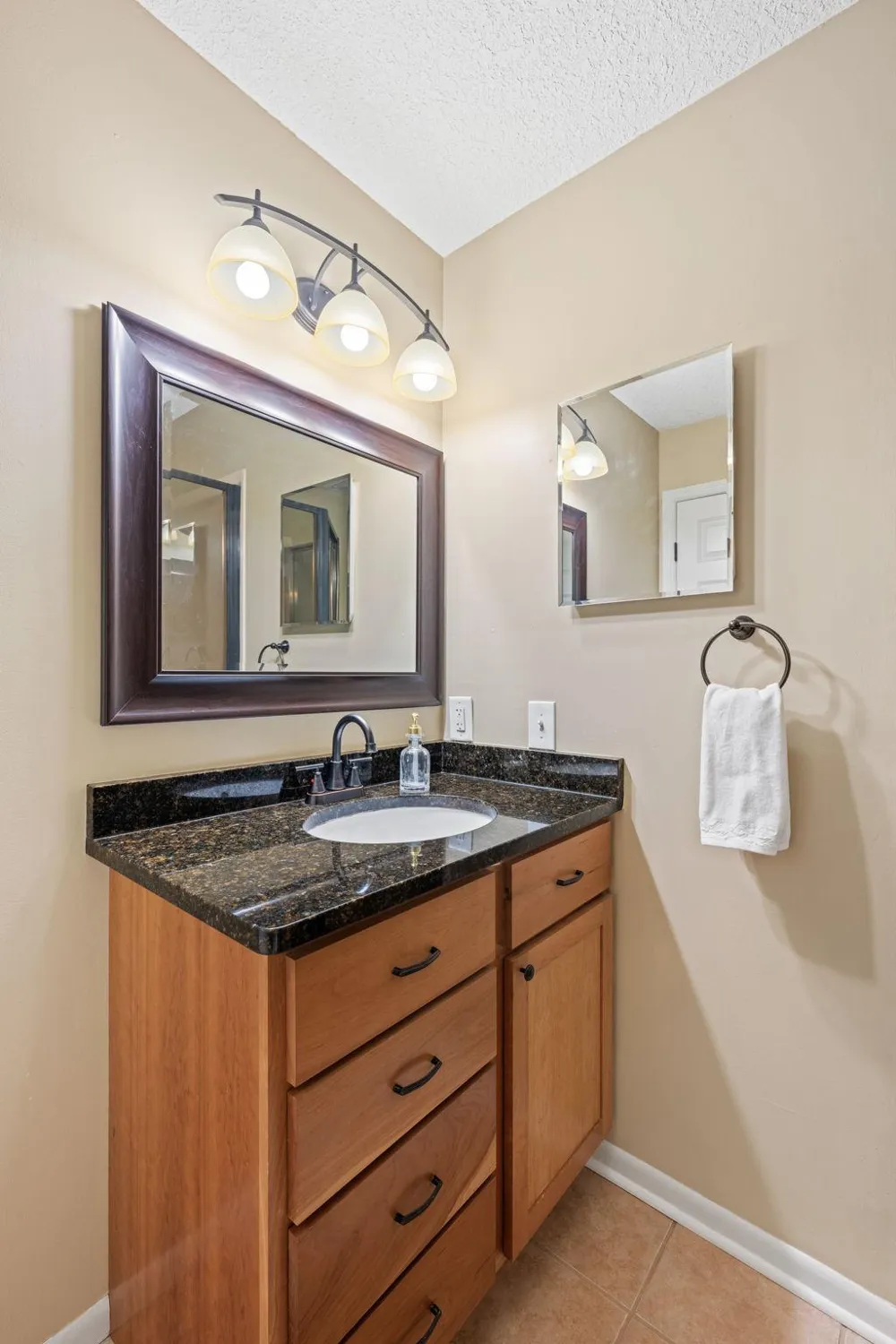 2535 Sylvan Street Little Canada, MN 55117
