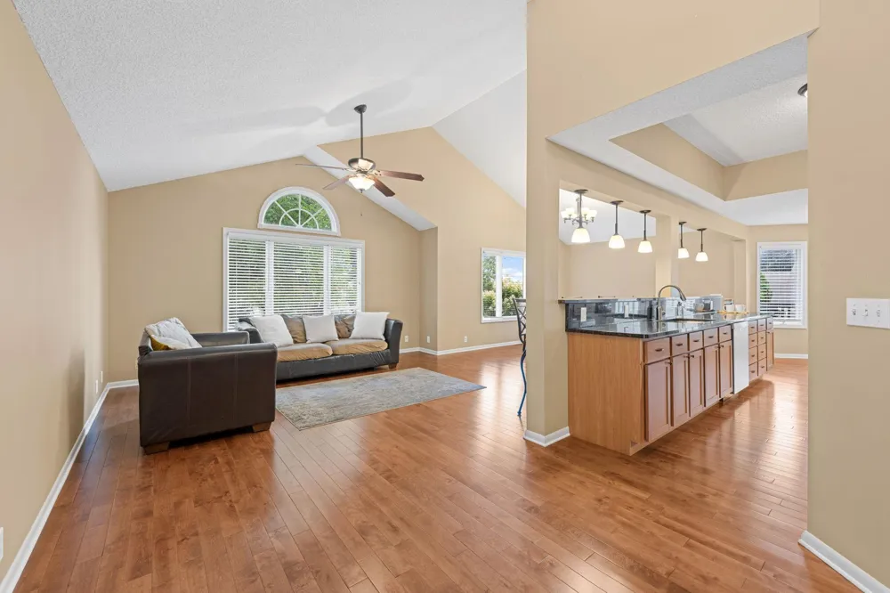 2535 Sylvan Street Little Canada, MN 55117