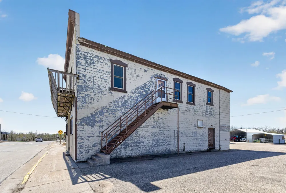 S101 S Main Street Nelson, WI 54756