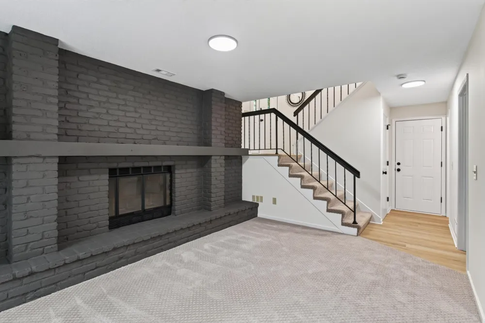 11219 Xavier Road Bloomington, MN 55437
