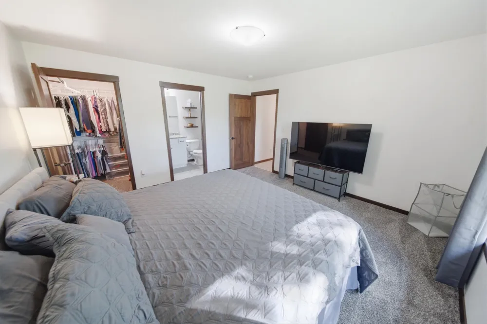 148 Highland Circle Zumbrota, MN 55992