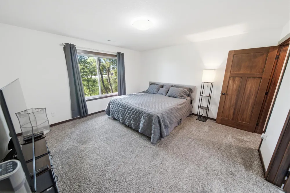 148 Highland Circle Zumbrota, MN 55992