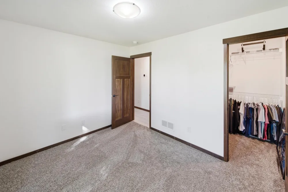148 Highland Circle Zumbrota, MN 55992