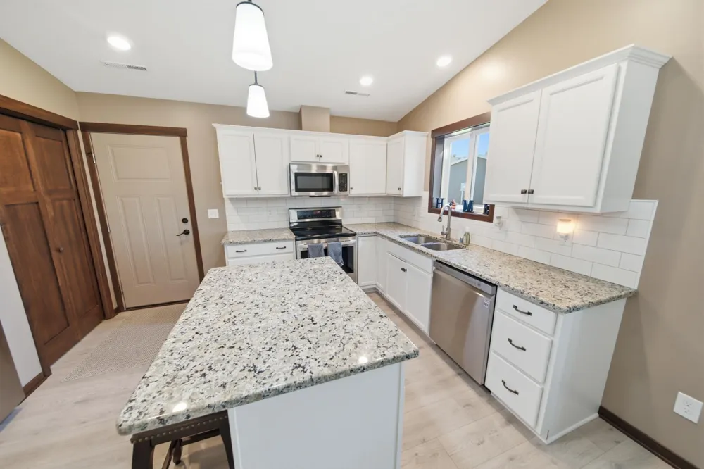 148 Highland Circle Zumbrota, MN 55992