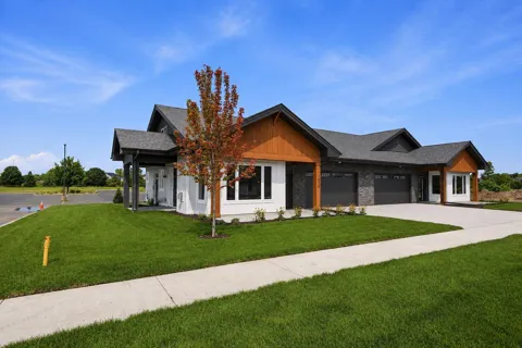 16316 Esprit Court