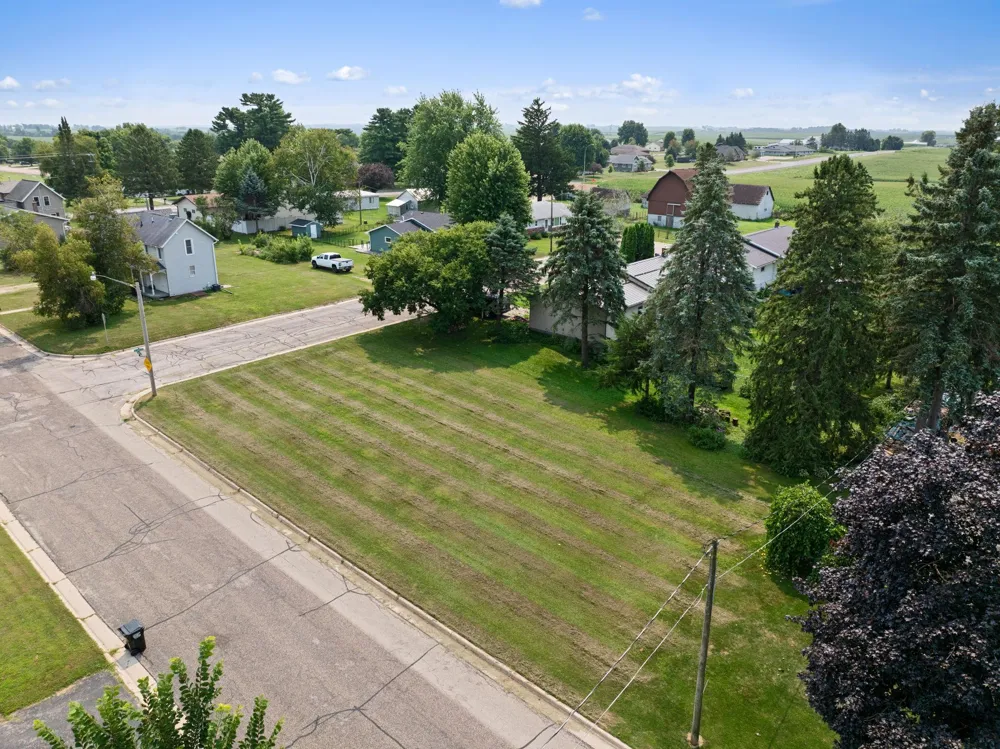 418 Monroe Street E Caledonia, MN 55921