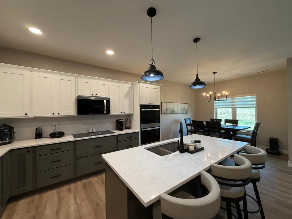 719 Tallgrass Circle Luverne, MN 56156