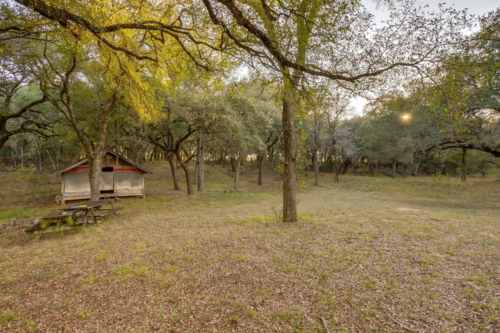 51 Cattle Trail Trail Palo Pinto, TX 76484