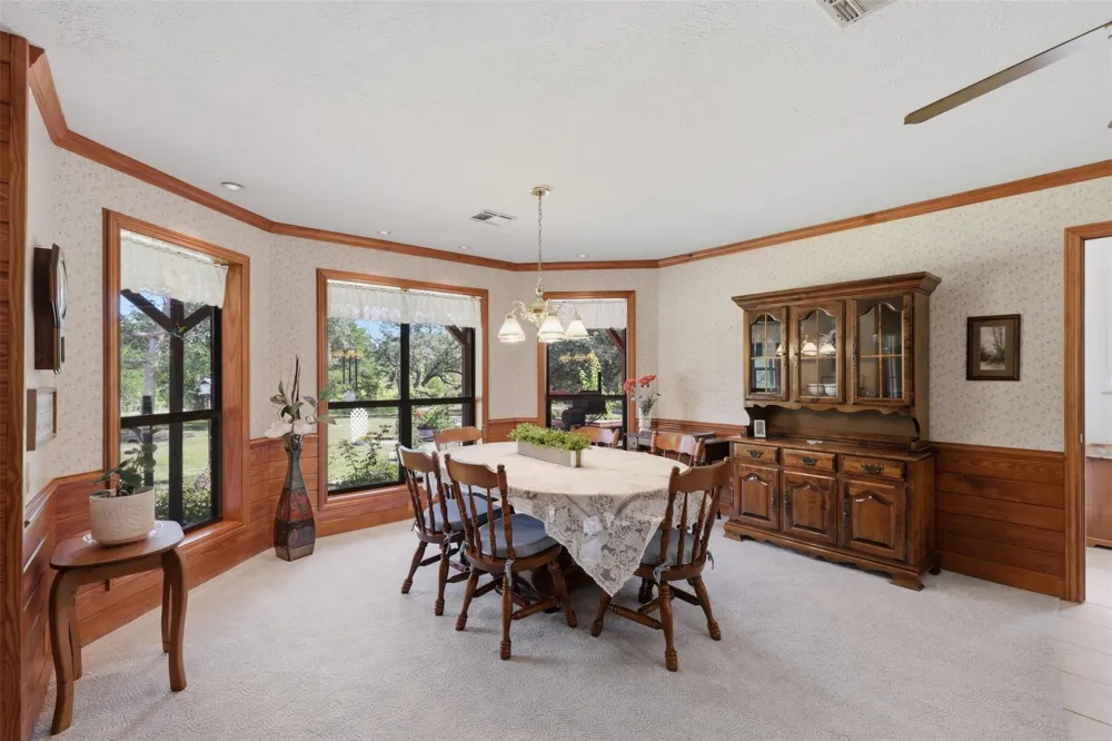 300 Moss Oak Drive Somerville, TX 77879