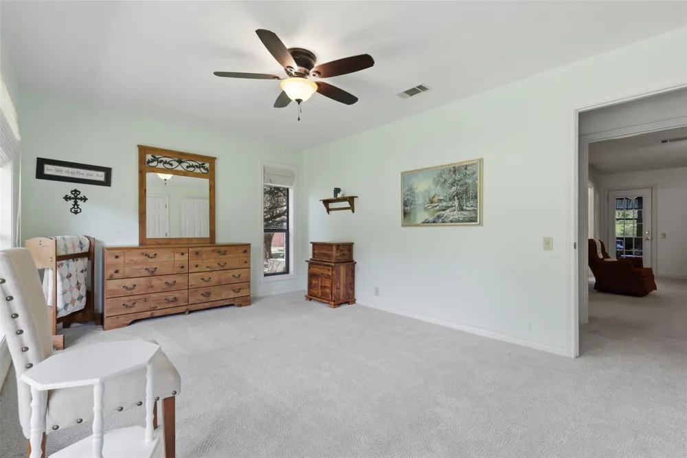 300 Moss Oak Drive Somerville, TX 77879