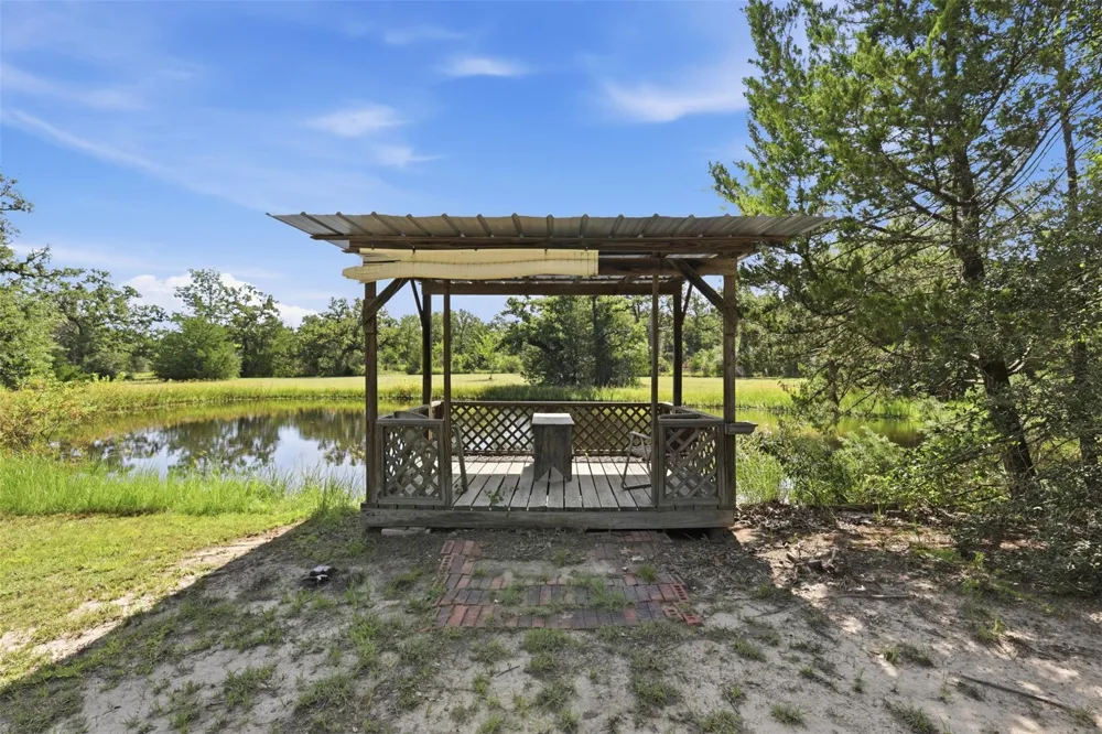 300 Moss Oak Drive Somerville, TX 77879