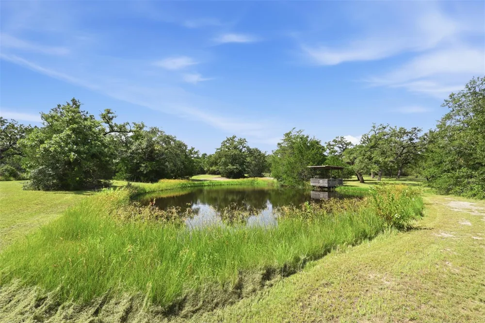 300 Moss Oak Drive Somerville, TX 77879