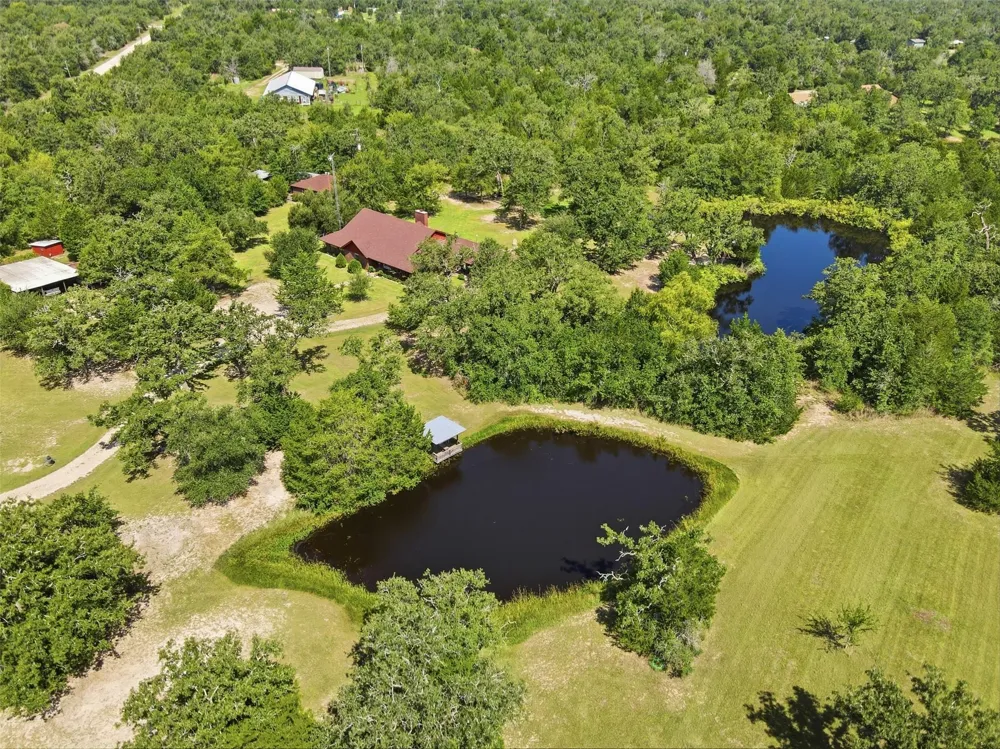 300 Moss Oak Drive Somerville, TX 77879
