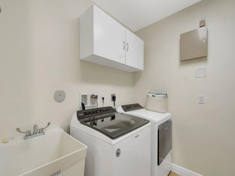 1975 Grey Falcon Circle SW Vero Beach, FL 32962